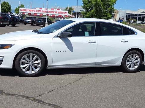 Used 2024 Chevrolet Malibu LT FWD image 4