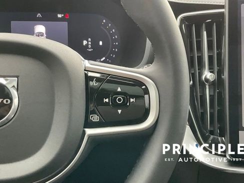 Certified 2025 Volvo XC90 B5 Plus image 19