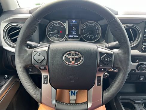 Used 2023 Toyota Tacoma SR5 RWD image 12