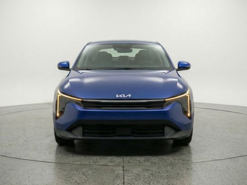 Used 2025 Kia K4 LXS image 2