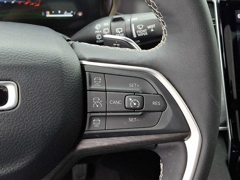 Used 2024 Jeep Grand Cherokee Limited 4xe AWD/4WD image 25