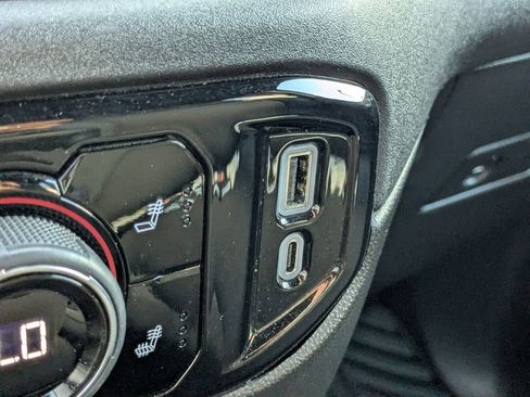 Used 2025 Chevrolet Silverado 2500 LT w/ Convenience Package image 20