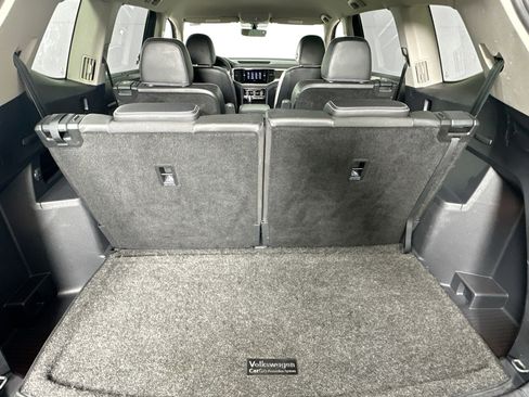 Used 2023 Volkswagen Atlas SE image 25
