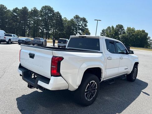 Used 2024 Toyota Tacoma TRD Sport RWD image 10