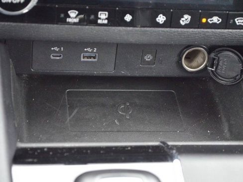 Used 2024 Mitsubishi Outlander SE image 30