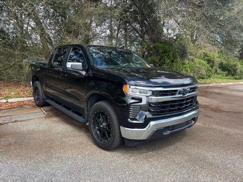 Used 2025 Chevrolet Silverado 1500 LT w/ Protection Package image 2