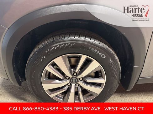 Certified 2023 Nissan Pathfinder SL image 40