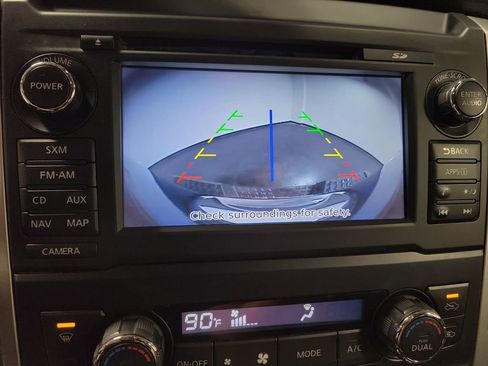 Used 2017 Nissan Titan SL image 19