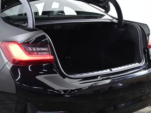 Used 2021 BMW 330i Sedan w/ Driving Assistance Package image 31