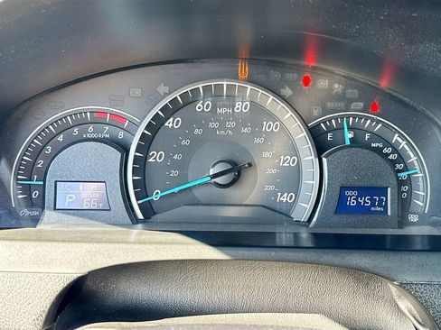 Used 2013 Toyota Camry LE image 15