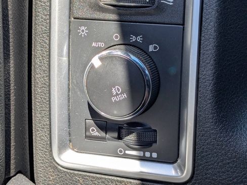 Used 2018 RAM 2500 Power Wagon w/ Luxury Group AWD/4WD image 36