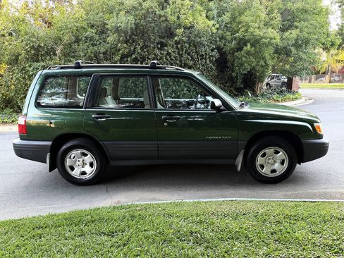 Used 2002 Subaru Forester L AWD/4WD image 7