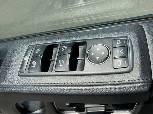 Used 2016 Mercedes-Benz G 63 AMG 4MATIC image 28