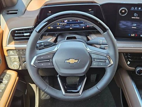 New 2026 Chevrolet Suburban High Country AWD/4WD image 12