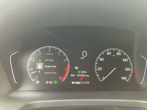 Certified 2025 Honda Pilot Sport image 14