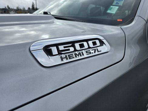 Used 2019 RAM 1500 Laramie image 11