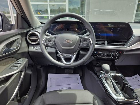 Used 2025 Chevrolet Trax ACTIV w/ Driver Confidence Package FWD image 19