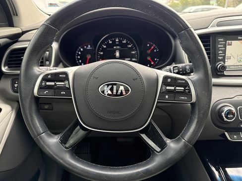 Used 2019 Kia Sorento SX w/ SX Touring Package image 29