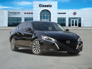 Used 2023 Nissan Altima 2.5 SV FWD video 1