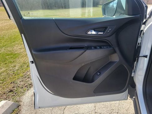 Used 2019 Chevrolet Equinox LT image 11