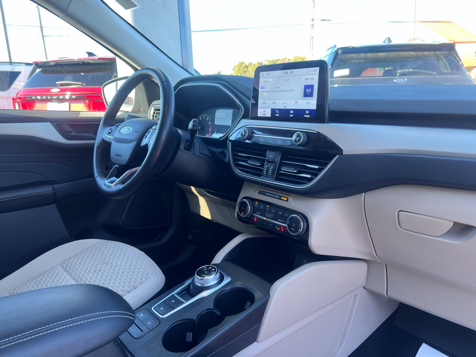 Used 2022 Ford Escape SE w/ Convenience Package FWD image 44