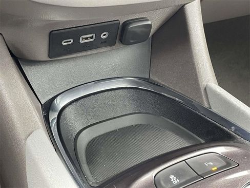 Used 2025 Chevrolet Malibu LT image 25