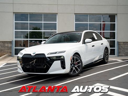 Used 2023 BMW 740i RWD image 1