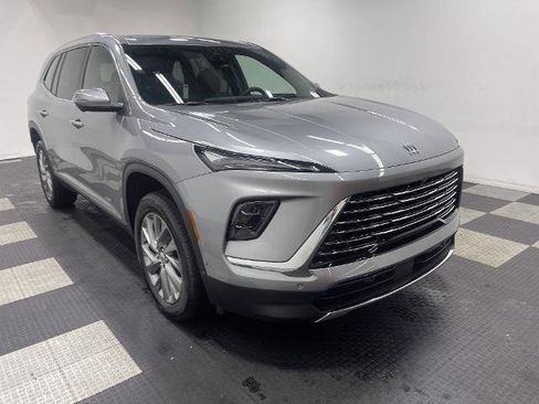 New 2025 Buick Enclave Preferred w/ Super Cruise Package image 5