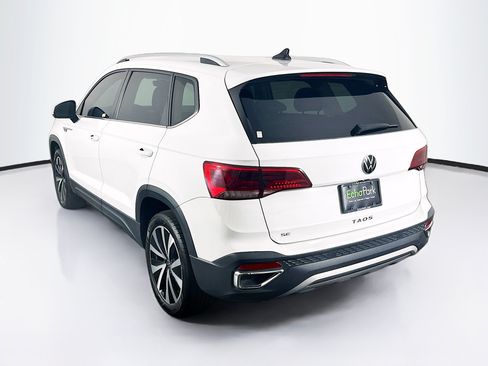 Used 2024 Volkswagen Taos SE FWD image 5