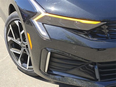 New 2025 Kia K5 EX image 3