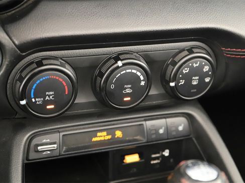 Used 2019 MAZDA MX-5 Miata RF Club w/ Brembo/BBS Package image 23