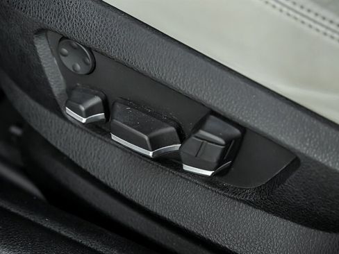 Used 2013 BMW M5 RWD image 23