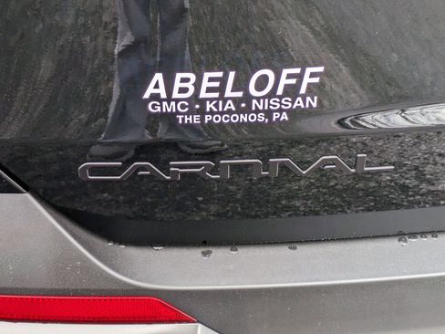 New 2025 Kia Carnival SX Prestige image 25