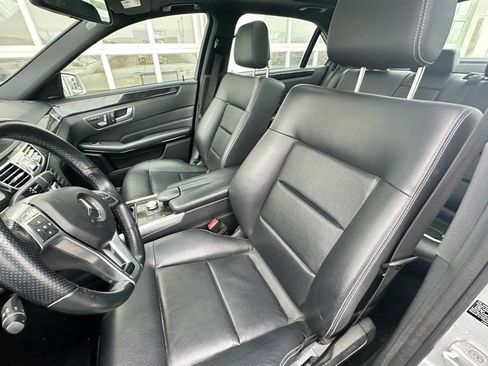 Used 2014 Mercedes-Benz E 350 4MATIC Sedan image 7