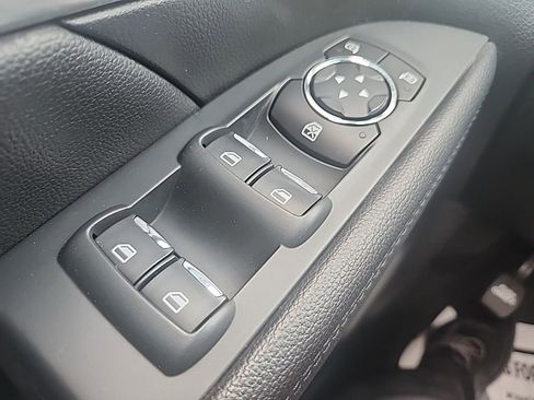 Used 2016 Ford Explorer XLT w/ Equipment Group 202A image 12