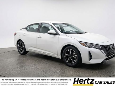 Used 2025 Nissan Sentra SV image 1
