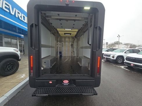 New 2025 Chevrolet Brightdrop 600 image 31