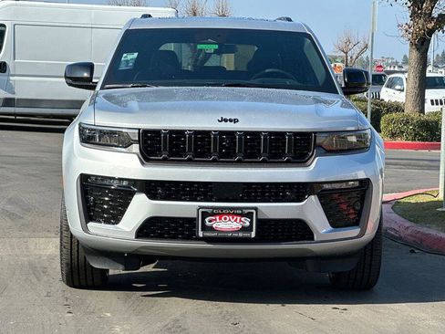 New 2026 Jeep Grand Cherokee Limited image 9