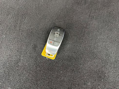 Used 2022 Mercedes-Benz GLC 300 w/ AMG Line image 76