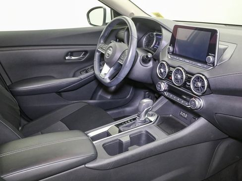 Used 2020 Nissan Sentra SV FWD image 19