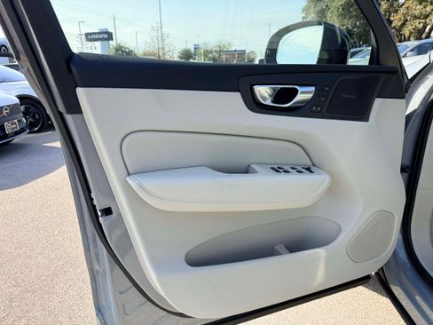 New 2026 Volvo XC60 B5 Ultra w/ Protection Package Premier image 10