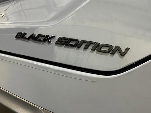 New 2025 Honda Pilot Black Edition image 5