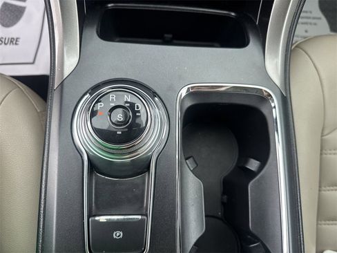 Used 2019 Ford Fusion SEL image 45