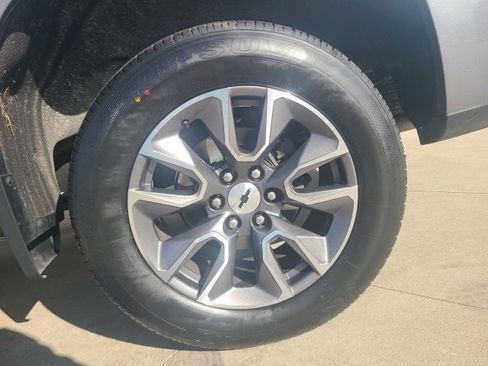 Used 2021 Chevrolet Silverado 1500 RST image 11