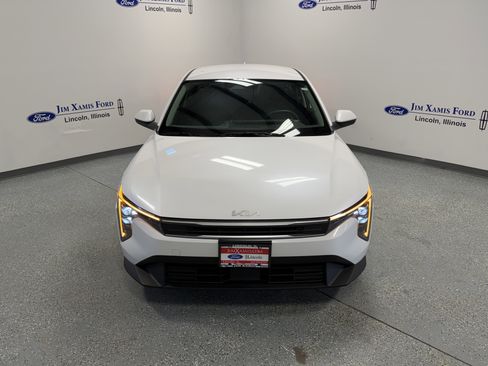 Used 2025 Kia K4 FWD image 2