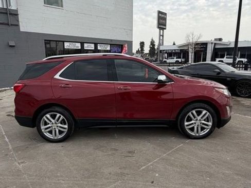 Used 2019 Chevrolet Equinox Premier image 4