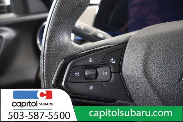 Used 2025 Chevrolet Trax LT FWD image 16