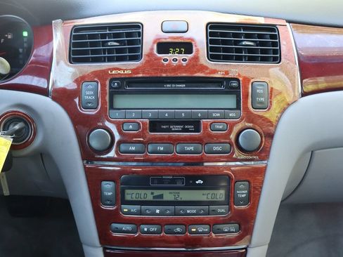 Used 2004 Lexus ES 330 FWD image 34