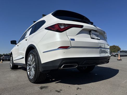 Used 2023 Acura MDX SH-AWD w/ Advance Package image 8