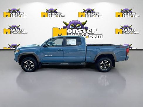 Used 2019 Toyota Tacoma SR5 AWD/4WD image 8